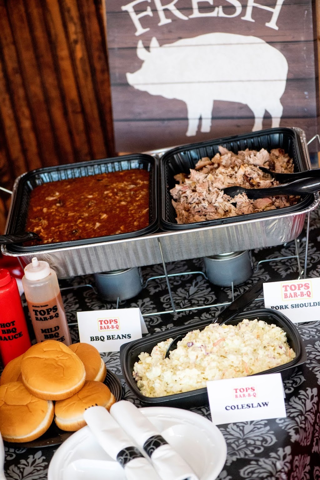 Tops BBQ at Bartlett | restaurant | 6745 Stage Rd, Bartlett, TN 38134, USA | 9015904068 OR +1 901-590-4068