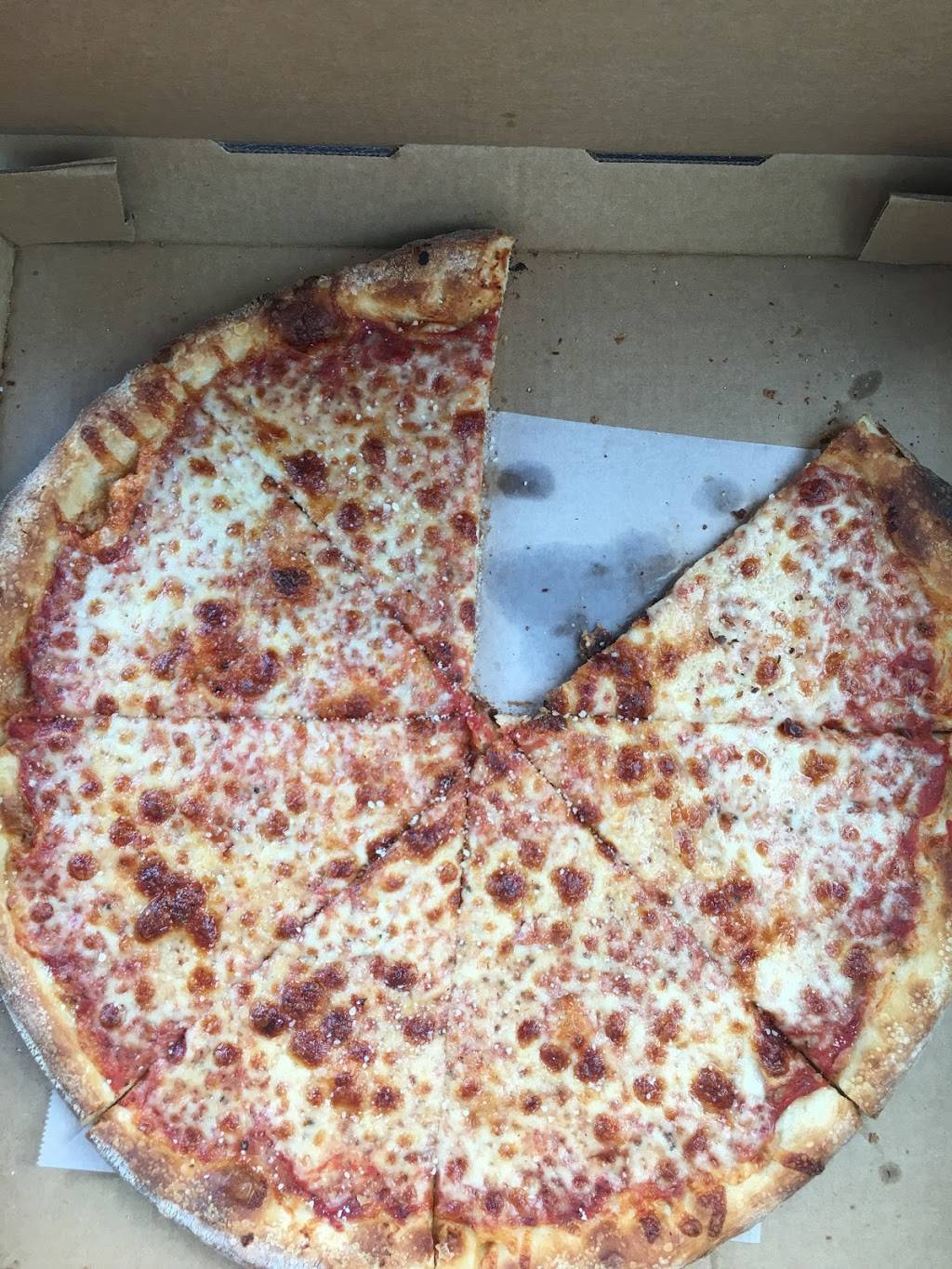 Cilluffos Pizza & Pasta | restaurant | 6065 SW 18th St, Boca Raton, FL 33433, USA | 5613918388 OR +1 561-391-8388