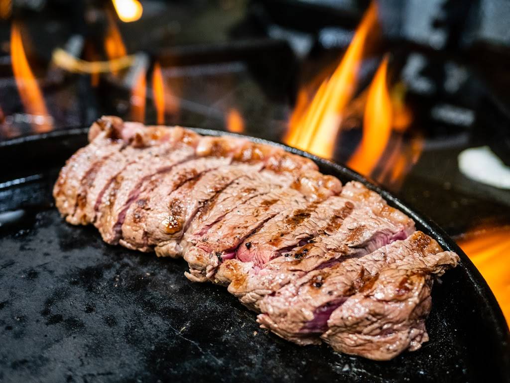 À Brasileira | restaurant | 2417 S Hiawassee Rd, Orlando, FL 32835, USA | 4076015992 OR +1 407-601-5992