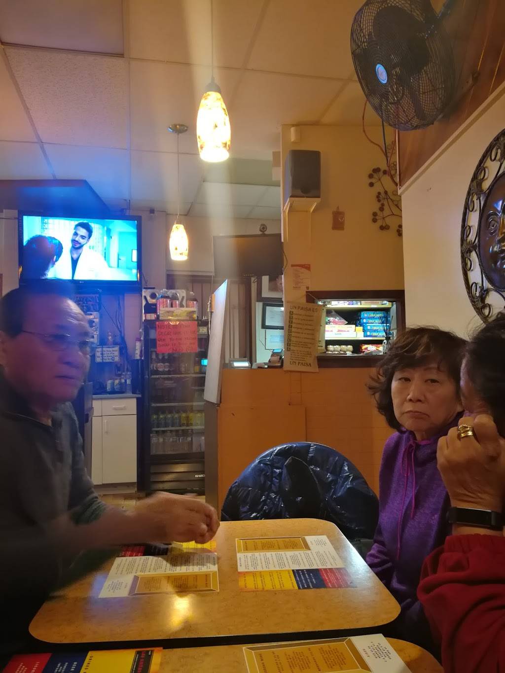 Cafe Las Americas | restaurant | 2260 Keele St, North York, ON M6M 3Y9, Canada | 4162469911 OR +1 416-246-9911