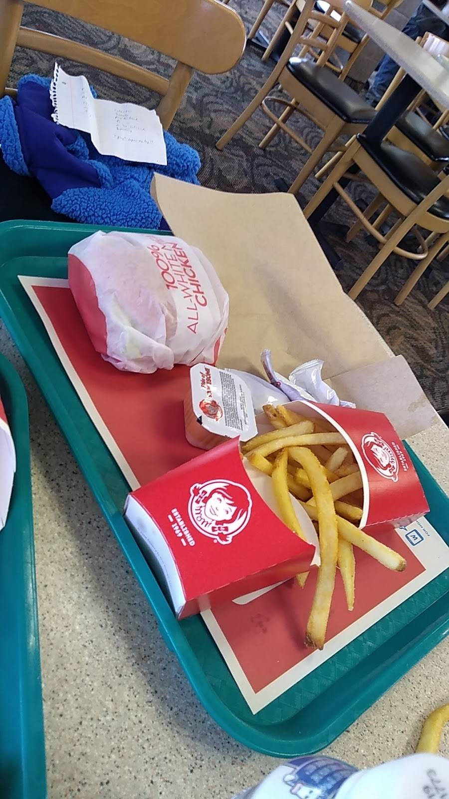 Wendys - Closed Temporarily | restaurant | 2070 S Federal Blvd, Denver, CO 80219, USA | 3039365701 OR +1 303-936-5701