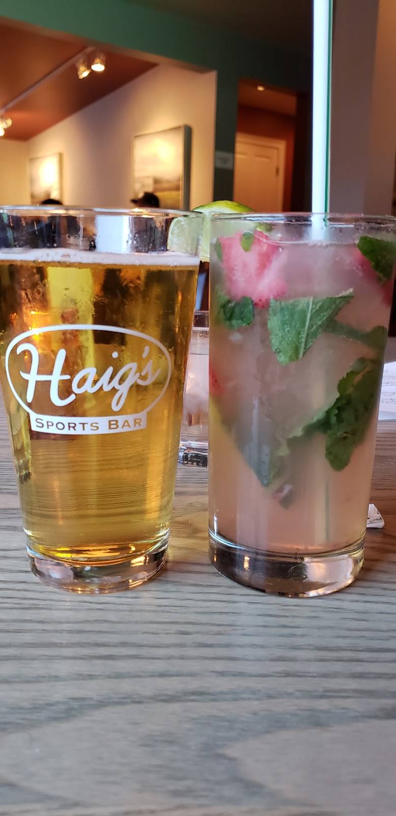 Haigs Restaurant & Sports Bar | restaurant | 4566 Main St, Manchester Center, VT 05255, USA | 8023620123 OR +1 802-362-0123