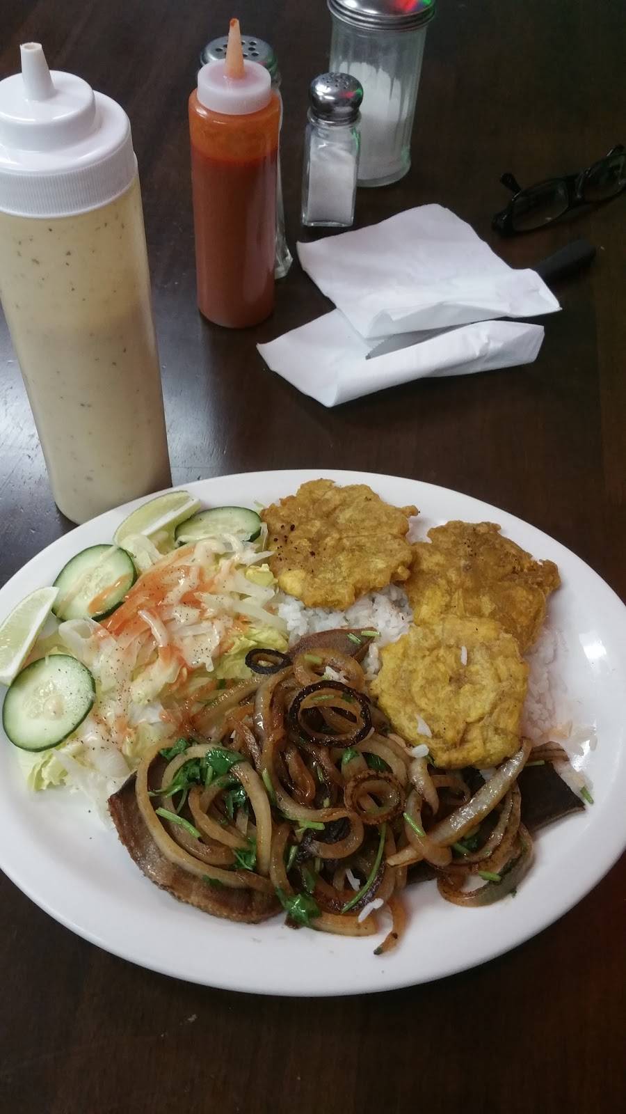 Silvia’s Pupuseria | restaurant | 621 Lincoln Blvd, Middlesex, NJ 08846, USA | 7324694066 OR +1 732-469-4066