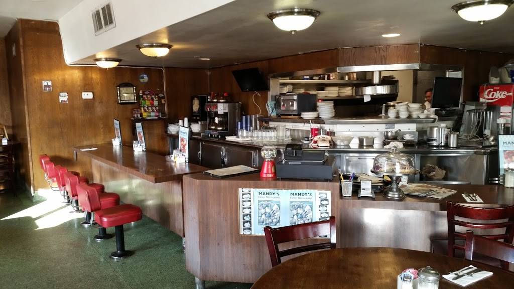 Mandys Family Restaurant | restaurant | 13510 S Inglewood Ave, Hawthorne, CA 90250, USA | 3106761399 OR +1 310-676-1399