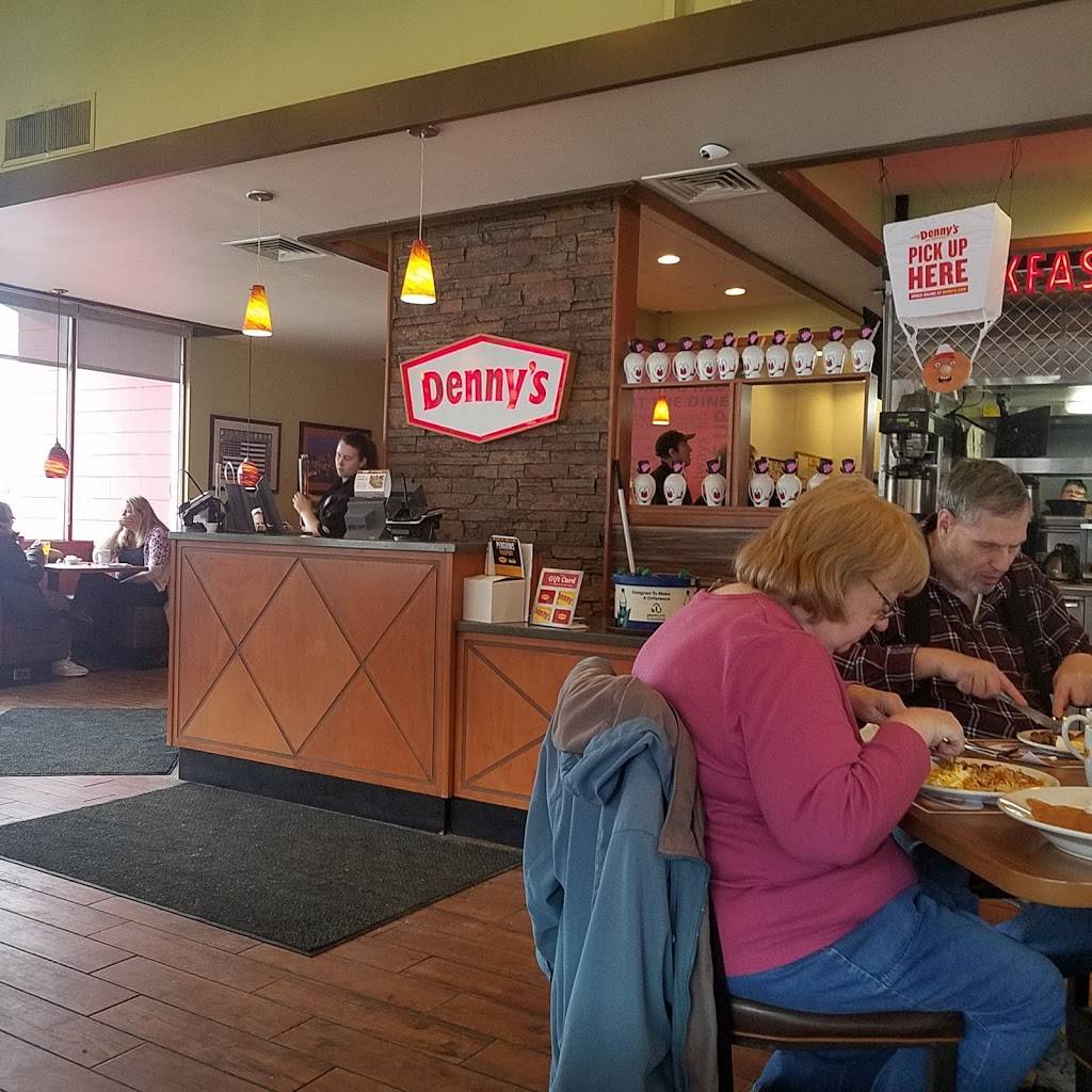 Dennys | restaurant | 271 Clairton Blvd, Pittsburgh, PA 15236, USA | 4126534123 OR +1 412-653-4123