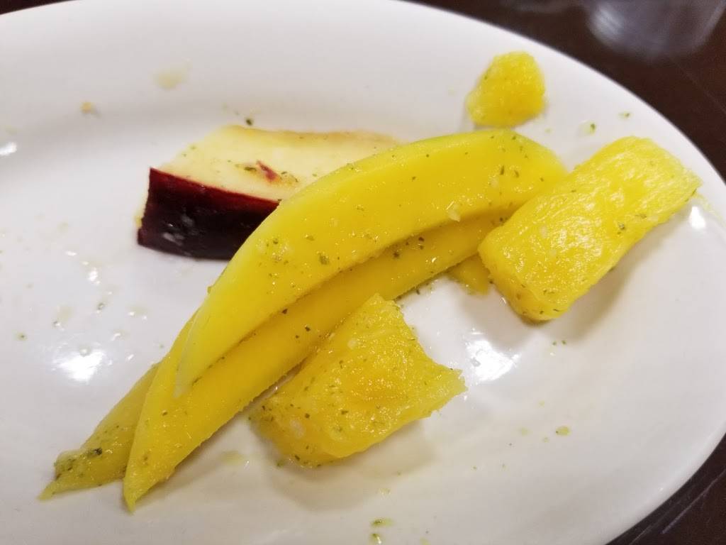 Chaconia | restaurant | 5420 Lawndale St #500, Houston, TX 77023, USA | 8328311373 OR +1 832-831-1373