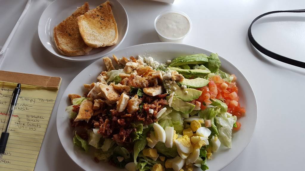 The Breakfast Club | restaurant | 1130 Fremont Blvd #201, Seaside, CA 93955, USA | 8313943238 OR +1 831-394-3238