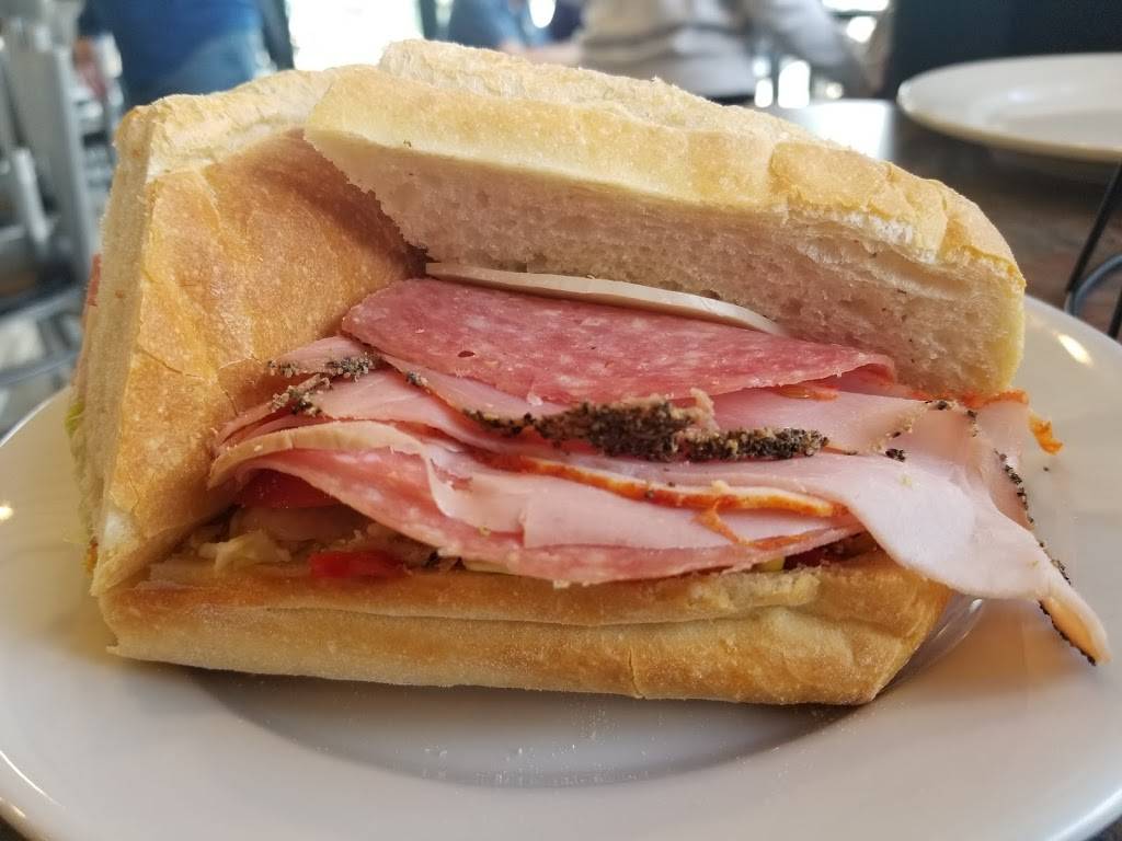 Di Pasquales Harborview, Inc. | restaurant | 500 Harborview Dr, Baltimore, MD 21230, USA | 4439631872 OR +1 443-963-1872