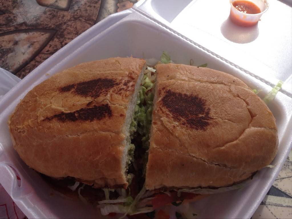 Robertos Taco Shop Ocean Beach | restaurant | 4770 Voltaire St, San Diego, CA 92107, USA | 6195231162 OR +1 619-523-1162