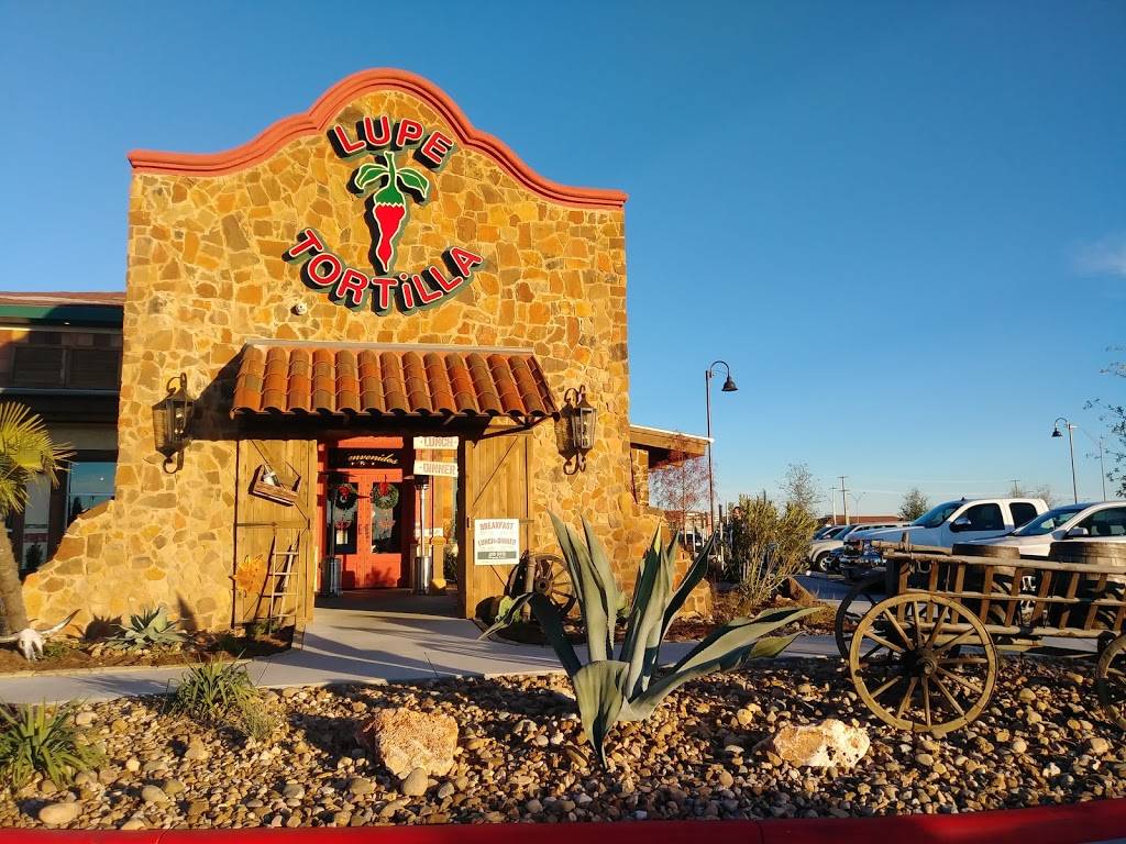 Lupe Tortilla | restaurant | 240 Bass Pro Dr, Round Rock, TX 78665, USA | 5129752440 OR +1 512-975-2440