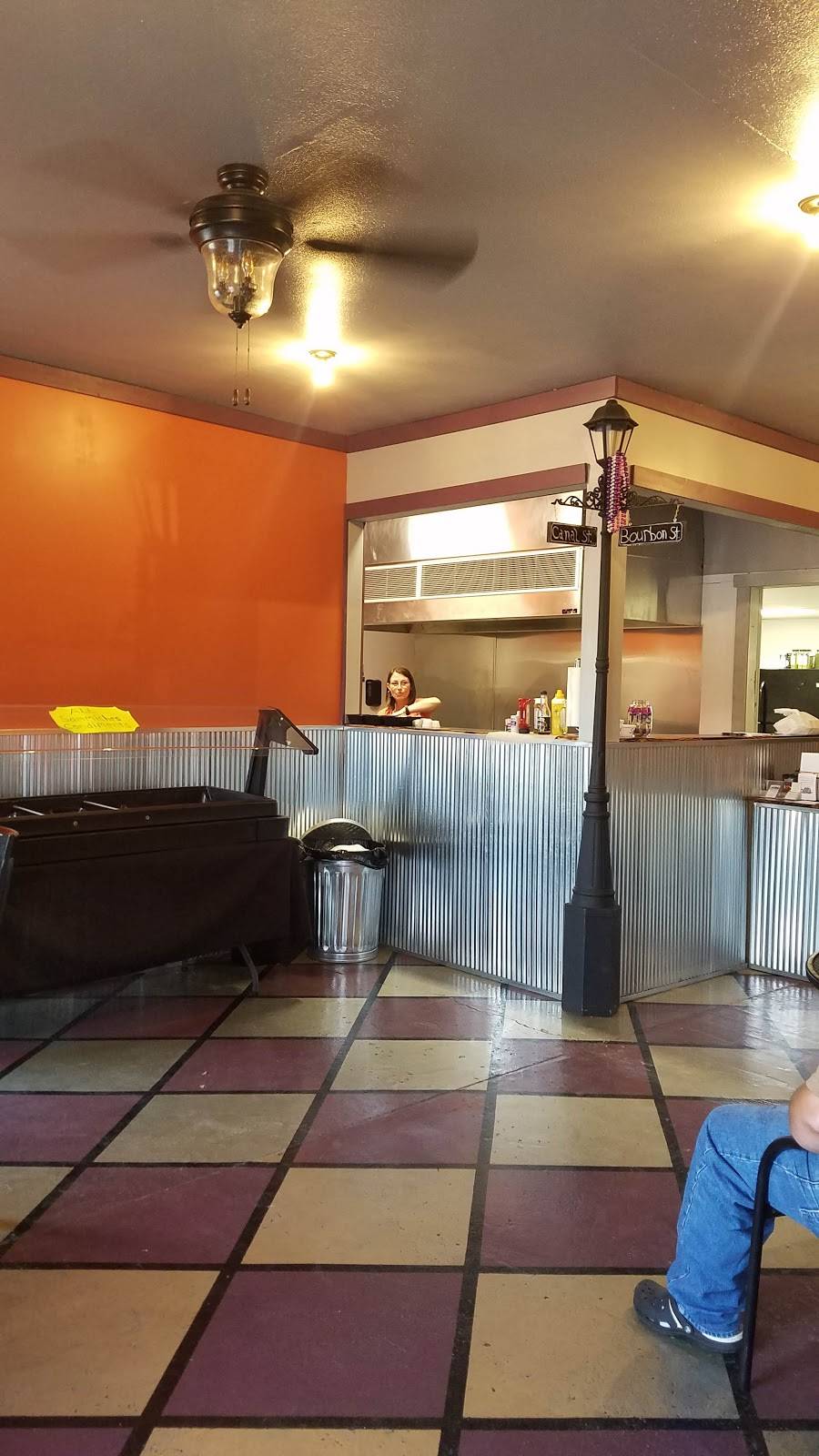 Kretzschys BBQ & Cajun | restaurant | 604 S Unionville Rd, Sebewaing, MI 48759, USA | 9899751373 OR +1 989-975-1373