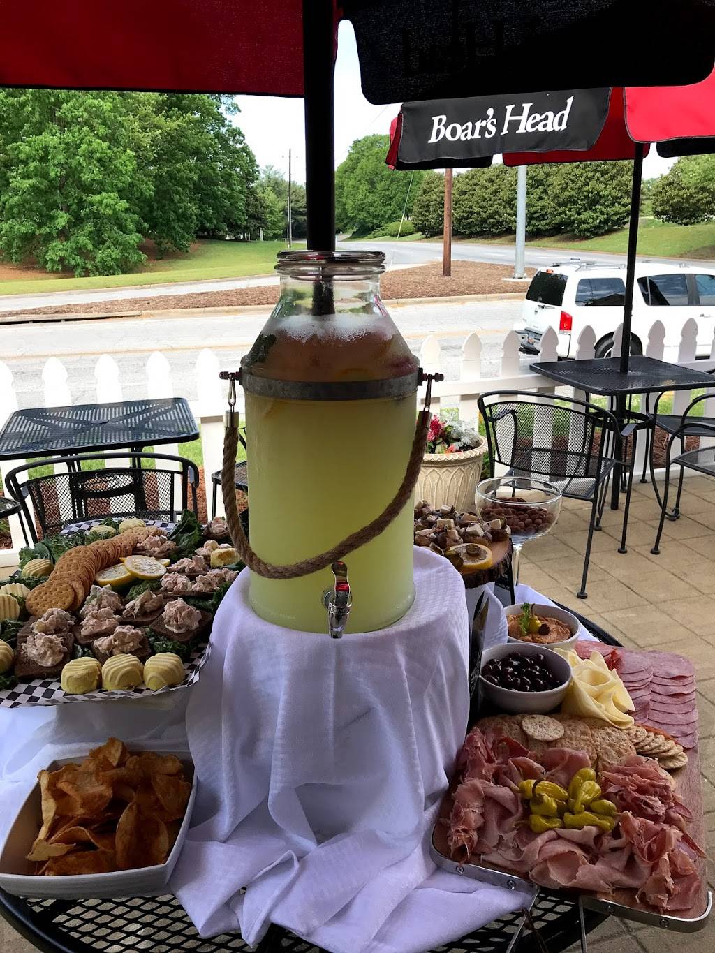 Subs & Clubs | restaurant | 3541, 1010 Woods Crossing Rd # G, Greenville, SC 29607, USA | 8644589901 OR +1 864-458-9901