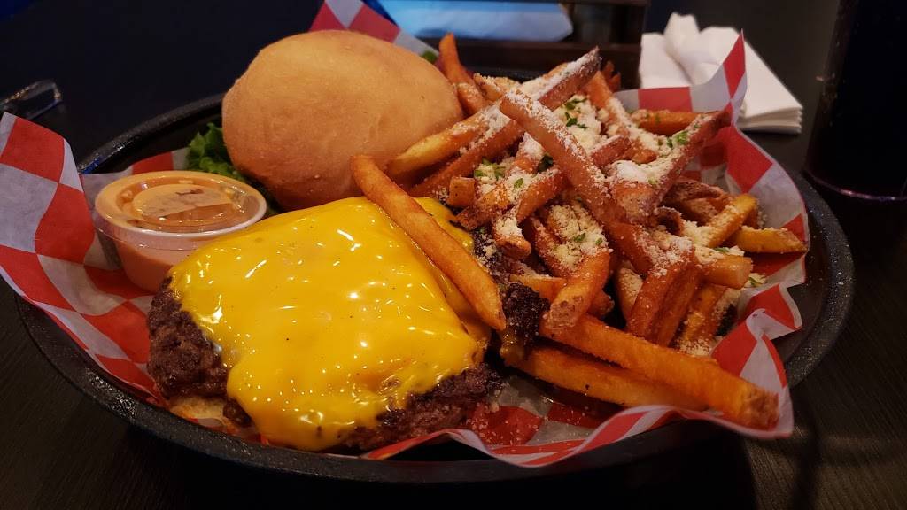 The Federal | restaurant | 110 W Federal St, Youngstown, OH 44503, USA | 3307447683 OR +1 330-744-7683