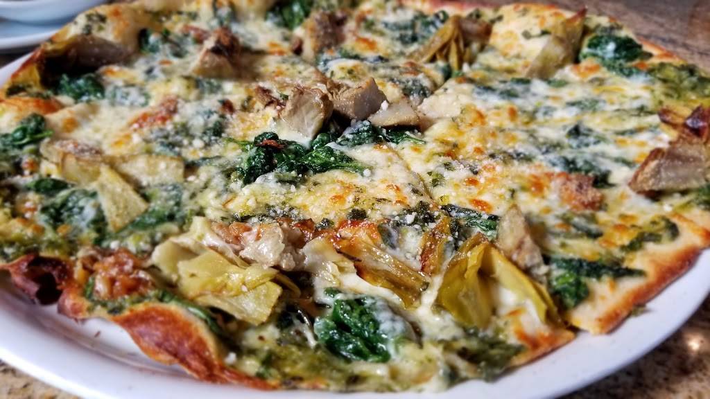 California Pizza Kitchen at Manhattan Beach | restaurant | 3320 N Sepulveda Blvd, Manhattan Beach, CA 90266, USA | 3107961233 OR +1 310-796-1233