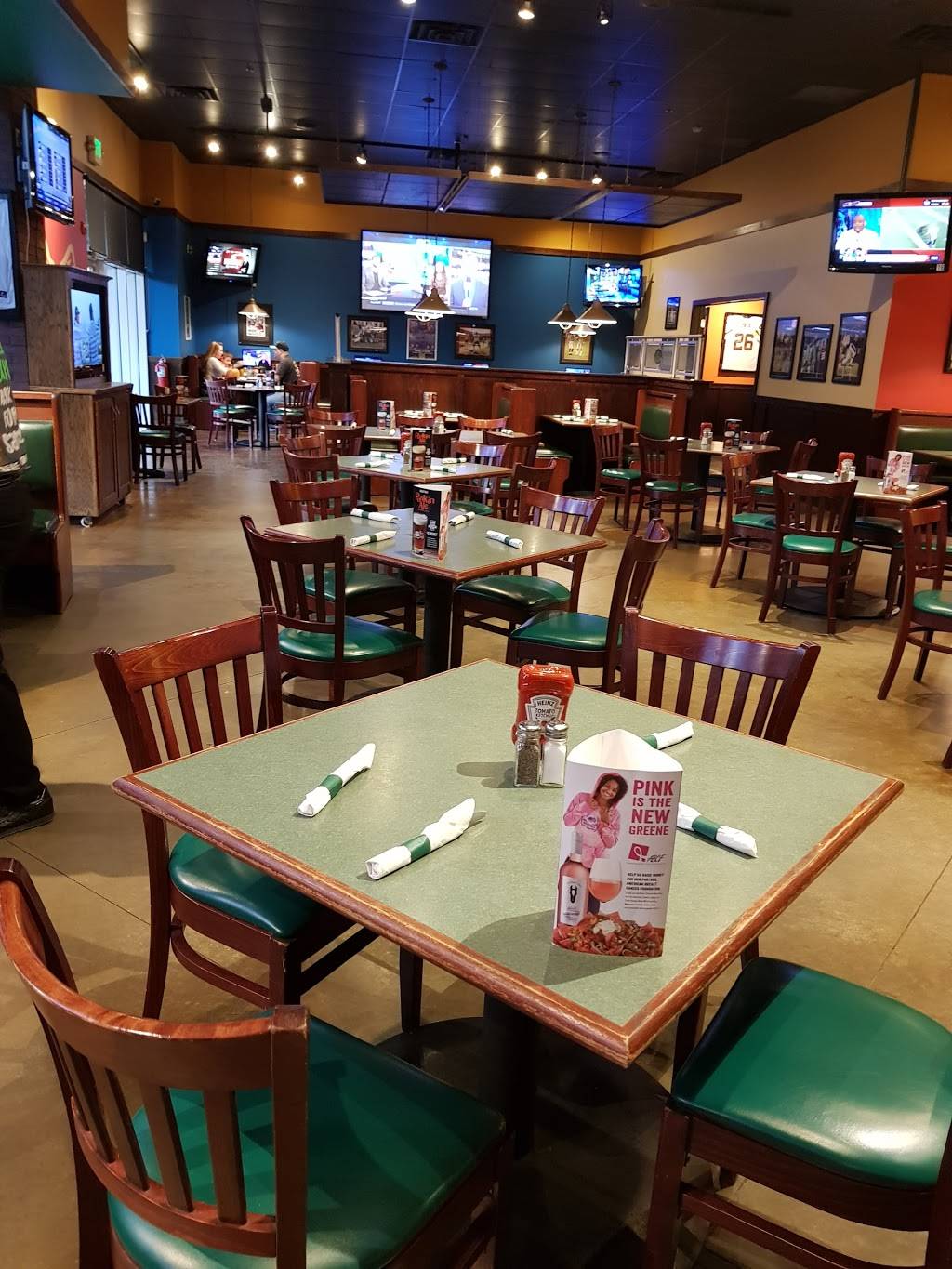 The Greene Turtle Sports Bar & Grille | restaurant | 6 St. Marys Avenue, Suite 104, La Plata, MD 20646, USA | 3013929119 OR +1 301-392-9119