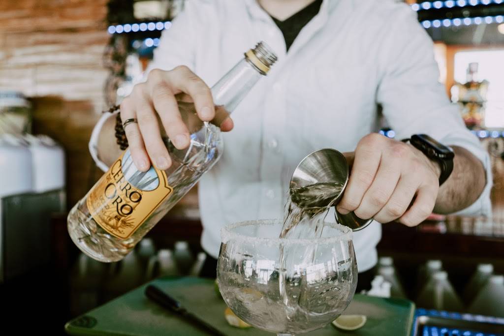 El Monterrey Mexican Restaurant | restaurant | 120 E Cooper Blvd D, Warrensburg, MO 64093, USA | 6607471600 OR +1 660-747-1600