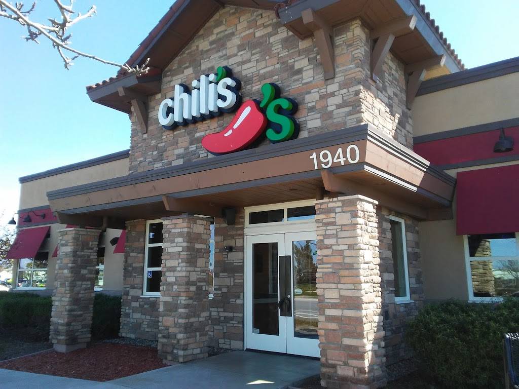 Chilis Grill & Bar | meal takeaway | 1940 N Davis Rd, Salinas, CA 93907, USA | 8314449113 OR +1 831-444-9113
