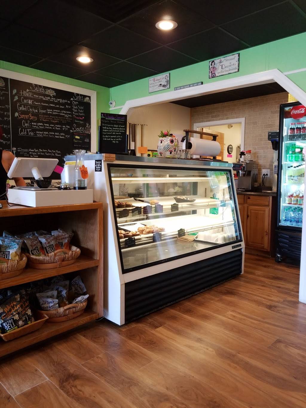 The Table Spoon | restaurant | 421 Peachtree St, Ahoskie, NC 27910, USA | 2522090101 OR +1 252-209-0101