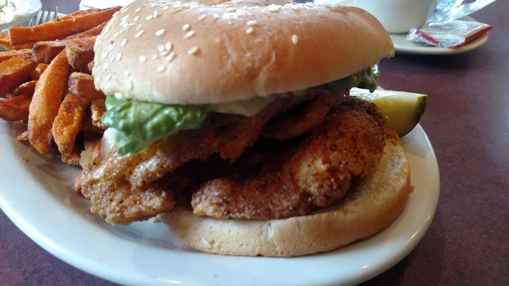 Hungry Wolf | restaurant | 20400 E Austin Rd, Manchester, MI 48158, USA | 7344289380 OR +1 734-428-9380