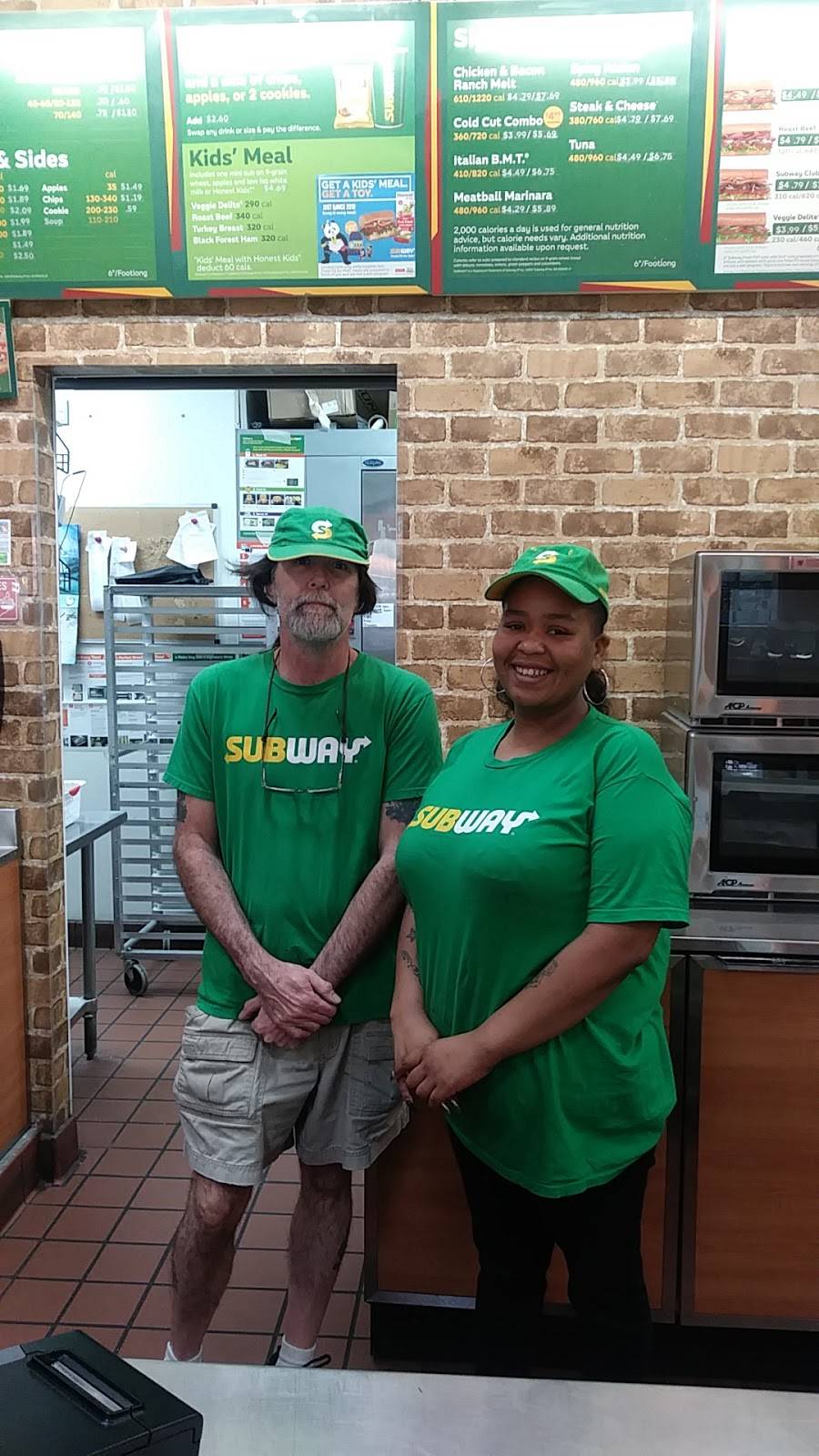 Subway Restaurants | restaurant | Walmart Supercenter 508 10th St. East Wal-Mart, #3370, Palmetto, FL 34221, USA | 9417228308 OR +1 941-722-8308