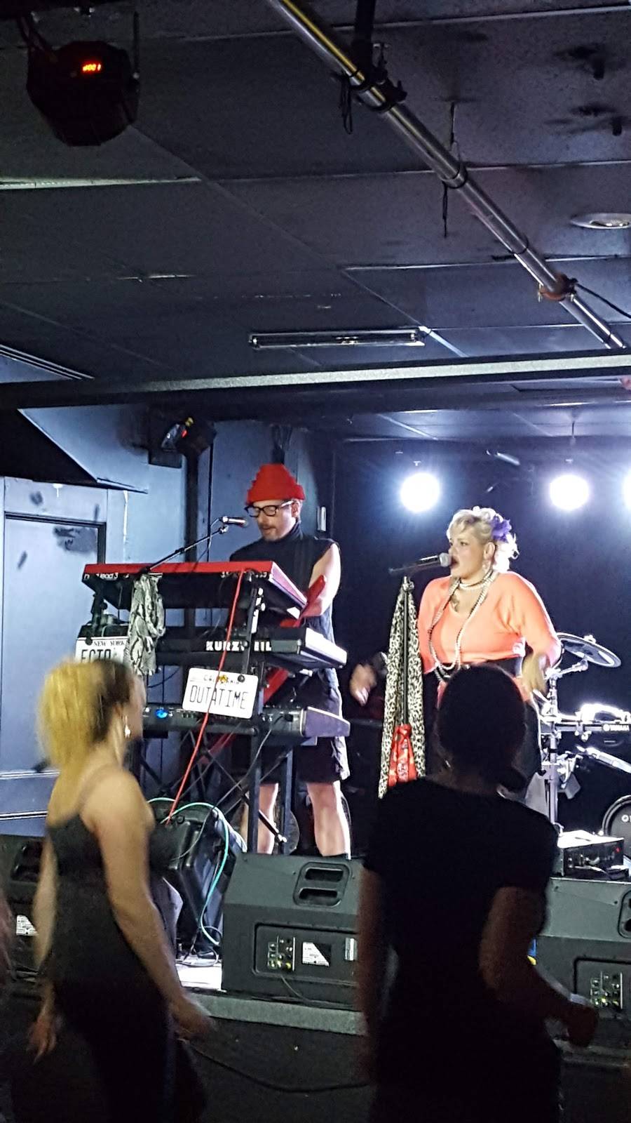 Whiskey Barrel Bar | restaurant | 27 Lafayette Square, Haverhill, MA 01832, USA | 9788915991 OR +1 978-891-5991