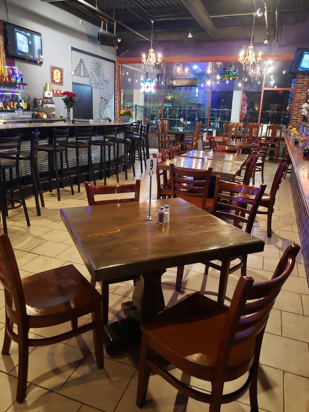 Tequila Azteca Restaurant | restaurant | 10S656 Kingery Hwy, Willowbrook, IL 60527, USA | 6308282199 OR +1 630-828-2199