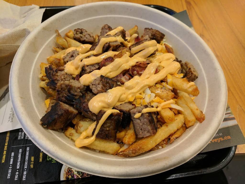 Harveys | restaurant | 85 Barrie View Dr, Barrie, ON L4N 8V4, Canada | 7057330791 OR +1 705-733-0791