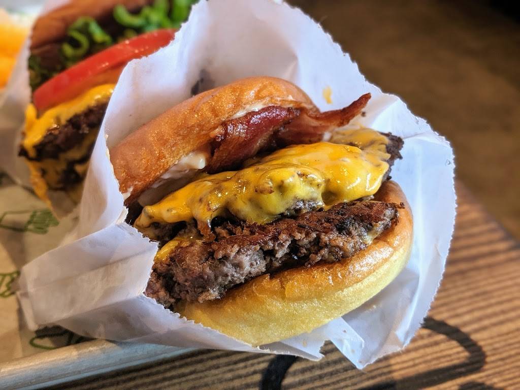 Shake Shack | restaurant | 4068 Conroy Rd, Orlando, FL 32839, USA | 4076271101 OR +1 407-627-1101