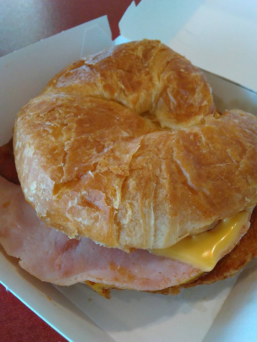 Jack in the Box | restaurant | 1501 W 6th St, Corona, CA 92882, USA | 9517340354 OR +1 951-734-0354