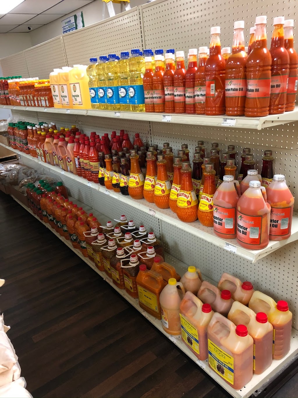 African Continental Market | restaurant | 6201 Matlock Road Suite 121 Arlington TX 76002 [corner of SUBLETT / MATLOCK in the Matlock Village Shopping Center] Note: The store is in the SAME building with Star Beauty Supply - right on the corner facing, Matlock Rd, Arlington, TX 76002, USA | 8174682100 OR +1 817-468-2100