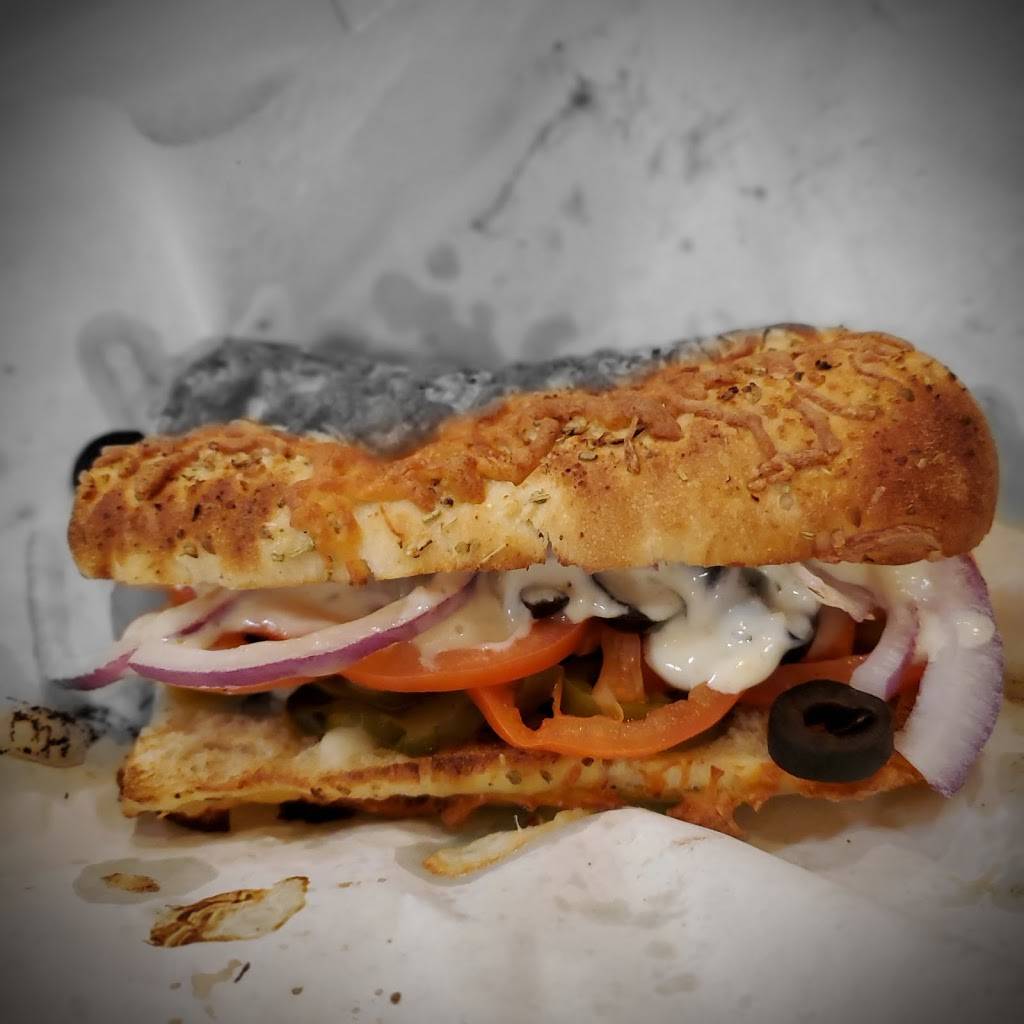 Subway | meal takeaway | 301 E Main St, Hillsboro, OR 97123, USA | 5035478331 OR +1 503-547-8331