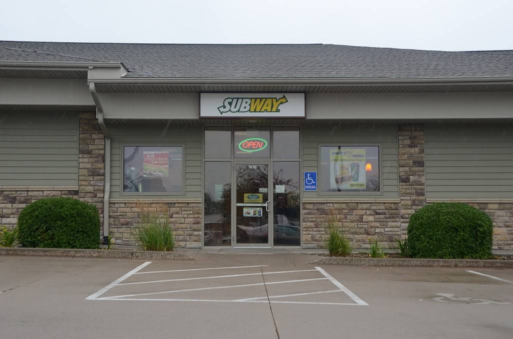 Subway | restaurant | 101 Windflower Ln, Solon, IA 52333, USA | 3196242324 OR +1 319-624-2324