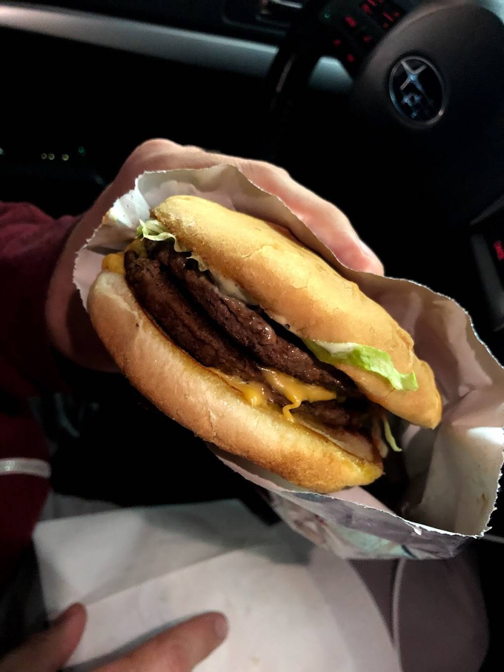 Bumpers Drive-In of America | restaurant | 660 Caldwell Dr, Hazlehurst, MS 39083, USA | 6018949931 OR +1 601-894-9931