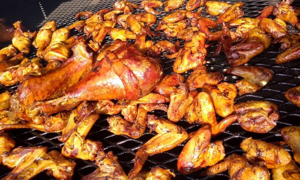 Grandmas Smokehouse | restaurant | 1420 E Cook St, Springfield, IL 62703, USA | 2176795650 OR +1 217-679-5650