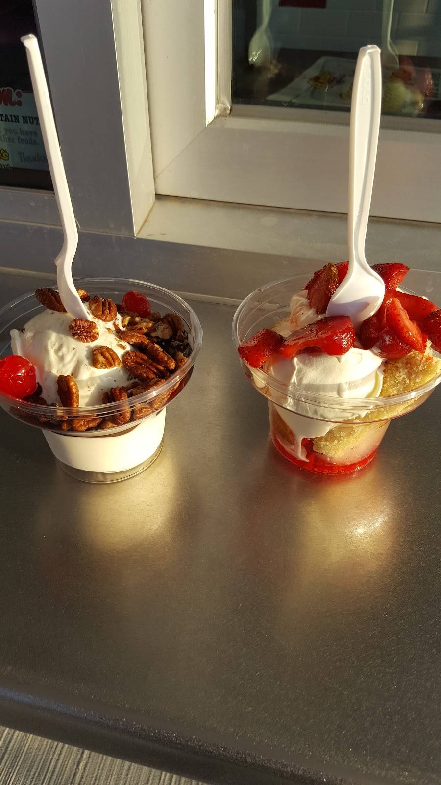 Andys Frozen Custard | restaurant | 450 E Ogden Ave, Naperville, IL 60563, USA | 3312132600 OR +1 331-213-2600