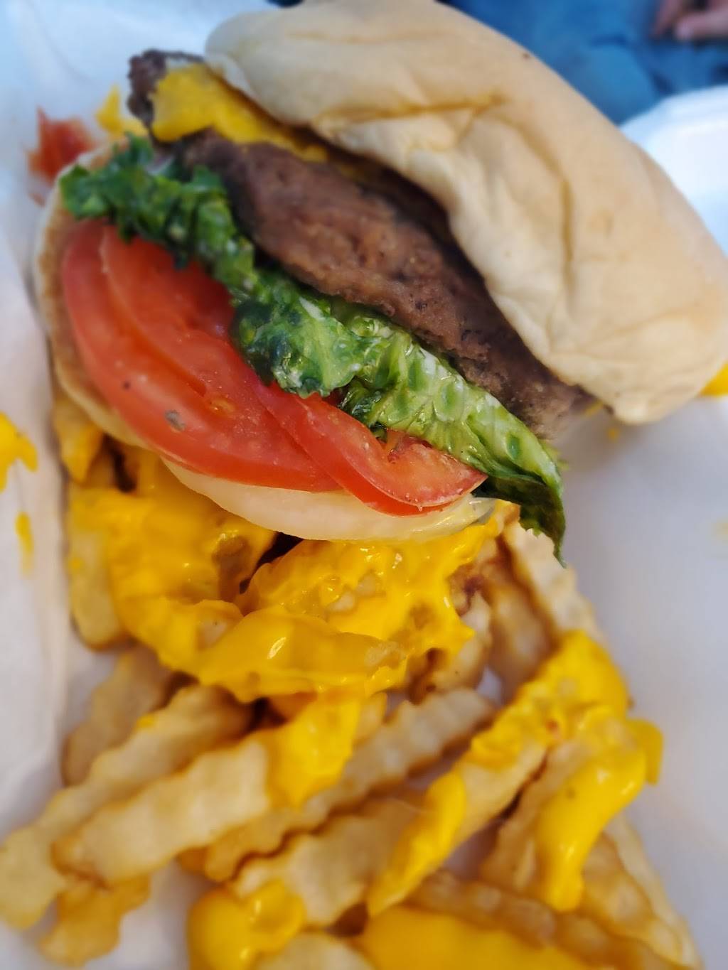 Bundy’s Burgers and Ice Cream | restaurant | 1005 S Sturgeon St, Montgomery City, MO 63361, USA | 5735743022 OR +1 573-574-3022