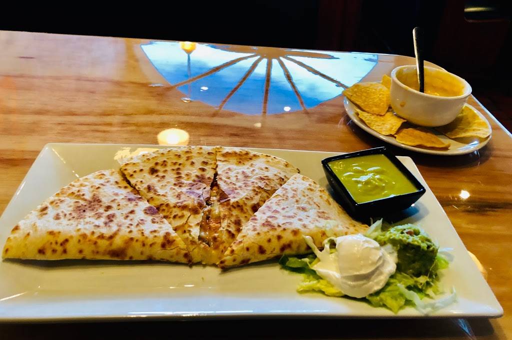 Flamingos Mexican Restaurant | restaurant | 900 Airport Fwy, Hurst, TX 76054, USA | 8178495575 OR +1 817-849-5575