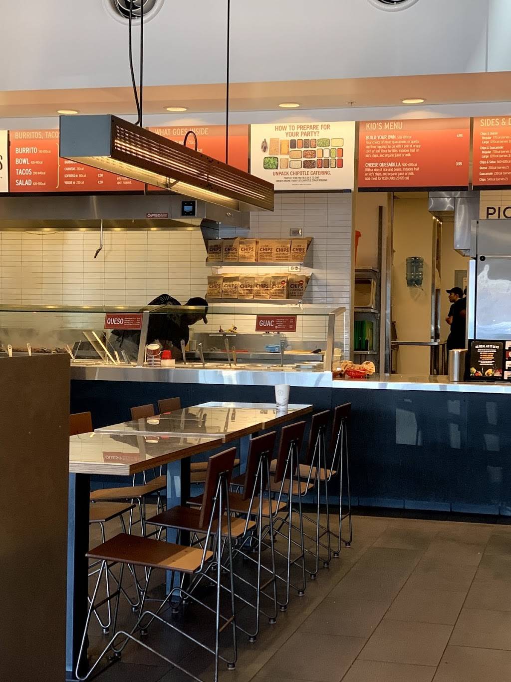 Chipotle Mexican Grill | restaurant | 36 Market Space, Annapolis, MD 21401, USA | 4102687586 OR +1 410-268-7586