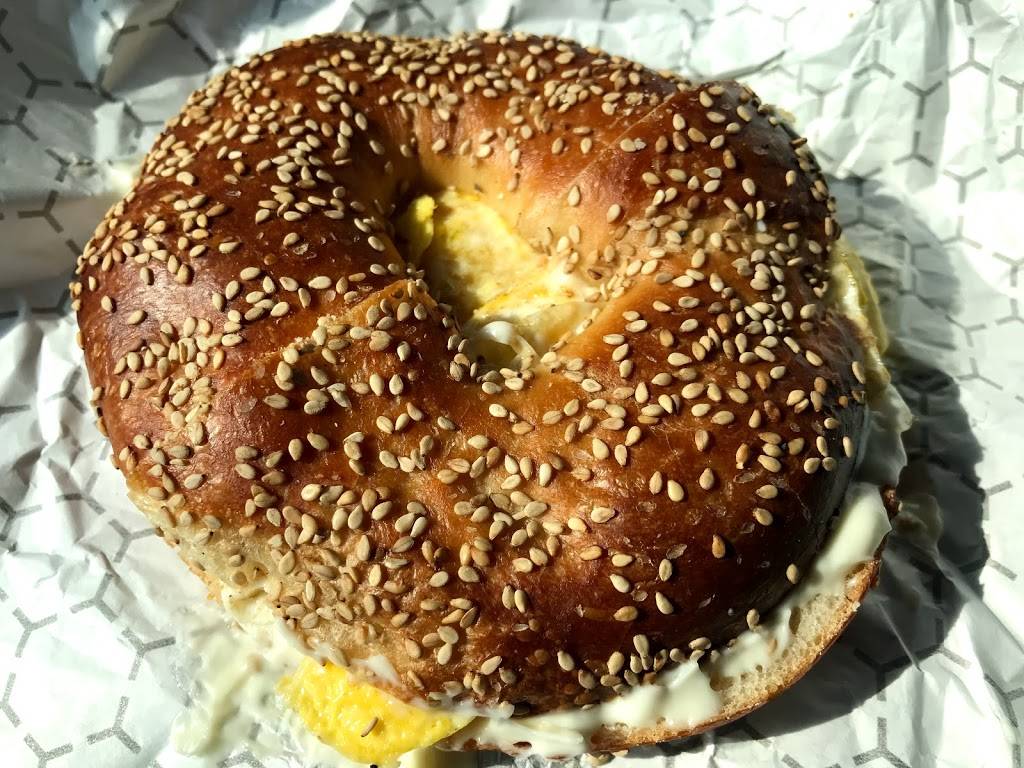 Minervinis New York Bagel Co | restaurant | 1016-212 Old Folkstone Rd, Sneads Ferry, NC 28460, USA | 9103273939 OR +1 910-327-3939