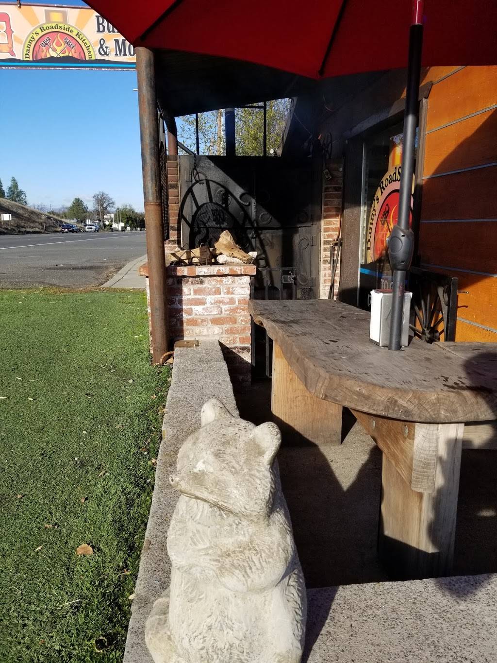 Dannys Roadside Kitchen | restaurant | 9800 State Rte 53, Lower Lake, CA 95457, USA | 7077016025 OR +1 707-701-6025