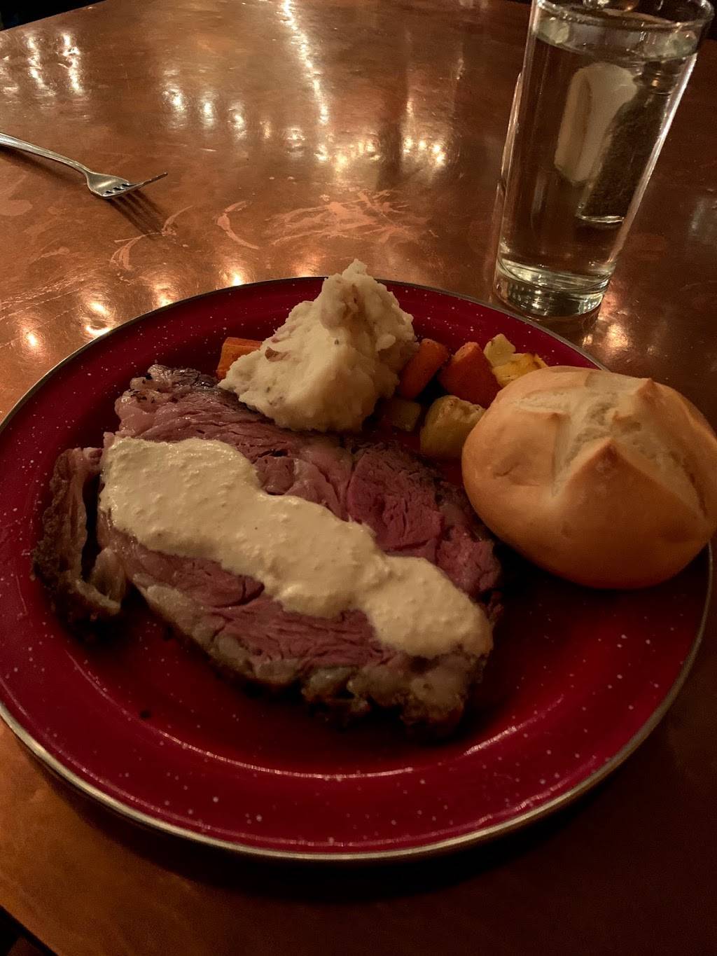 Snowed Inn Sleigh Co. Restaurant | restaurant | 310 Lowell Ave, Park City, UT 84060, USA | 4356473310 OR +1 435-647-3310