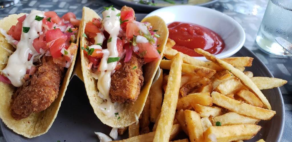 Center Square Grill | restaurant | 84 Center Square, East Longmeadow, MA 01028, USA | 4135250055 OR +1 413-525-0055