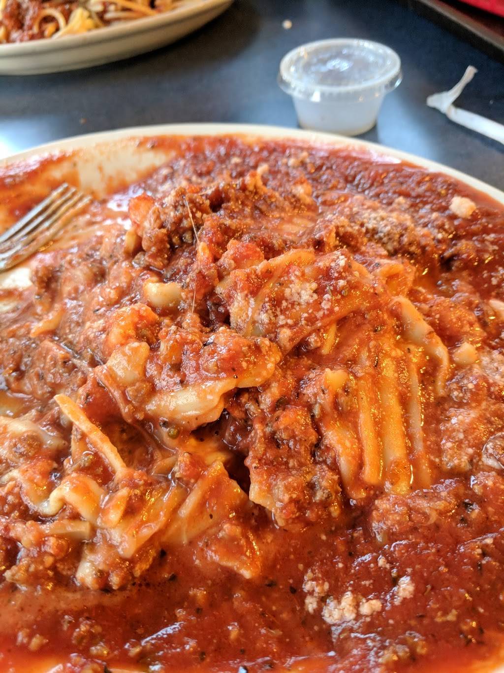 Michaels Italian Feast | restaurant | 1006 Peoria St, Washington, IL 61571, USA | 3094441984 OR +1 309-444-1984