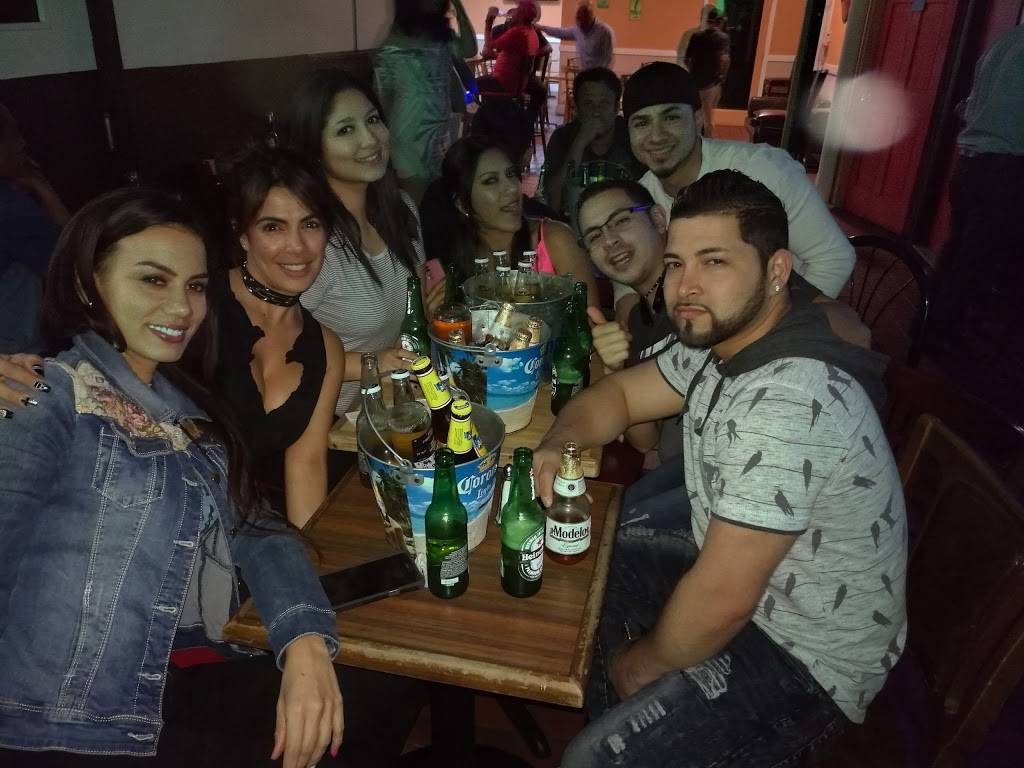 Su Casa Colombia Bar Restaurant | restaurant | 112 E Blackwell St, Dover, NJ 07801, USA | 9736209505 OR +1 973-620-9505