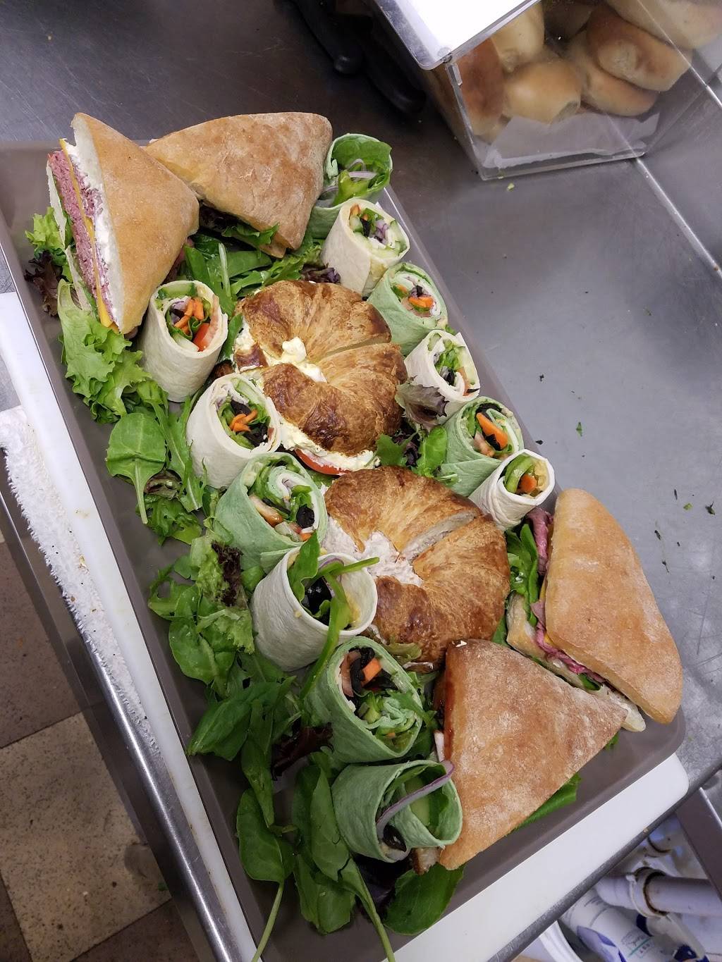 Mozzo Deli | restaurant | 730 Coleman Blvd, Mt Pleasant, SC 29464, USA | 8433885755 OR +1 843-388-5755