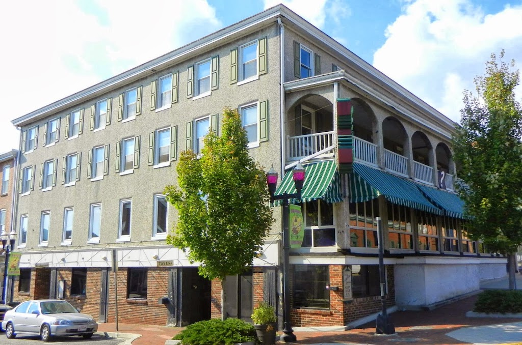 Howard House Tavern | restaurant | 101 W Main St, Elkton, MD 21921, USA | 4103984643 OR +1 410-398-4643