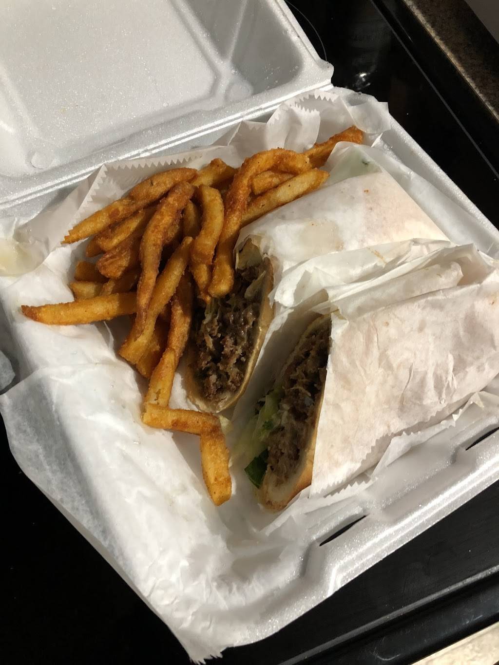 Pizzario Grill and Subs | restaurant | 1524 E Market St, Greensboro, NC 27401, USA | 3366177094 OR +1 336-617-7094