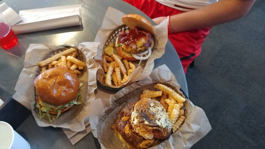 Bad Wolf Burgers | restaurant | 350 Foreman Ave, Lexington, KY 40508, USA | 8592869889 OR +1 859-286-9889