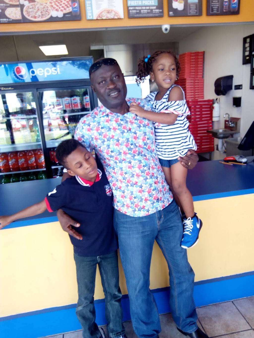 Pizza Patron | restaurant | 8450 Fondren Rd A, Houston, TX 77074, USA | 2818884643 OR +1 281-888-4643