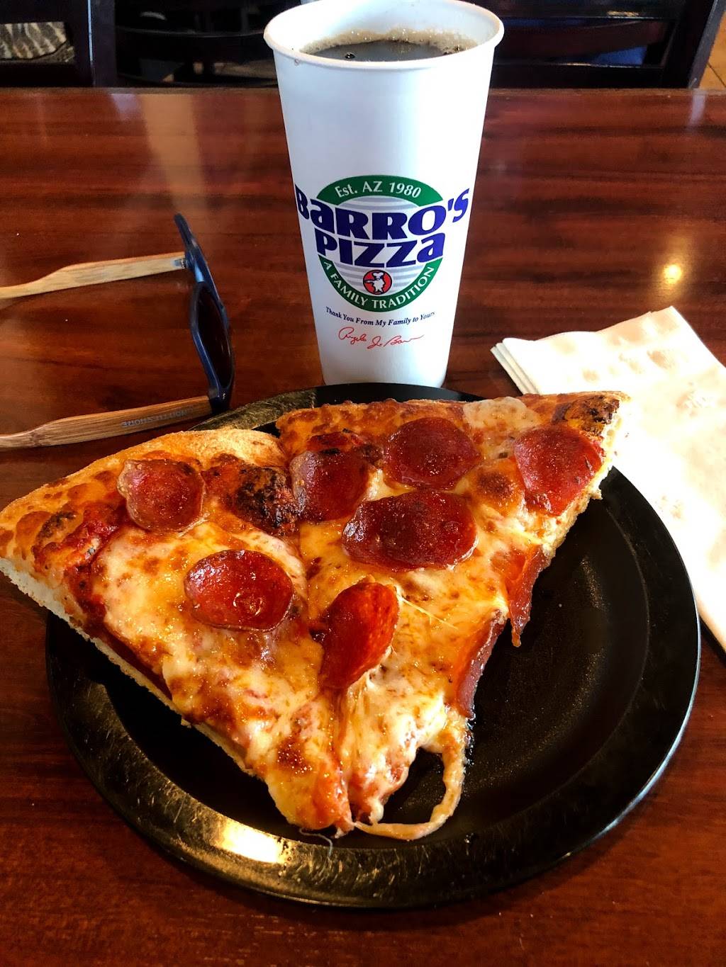 Barros Pizza | restaurant | 1880 S Alma School Rd, Chandler, AZ 85286, USA | 4809170077 OR +1 480-917-0077